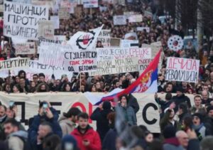 Scopri di più sull'articolo Per la mobilitazione universitaria: da Belgrado a Bologna